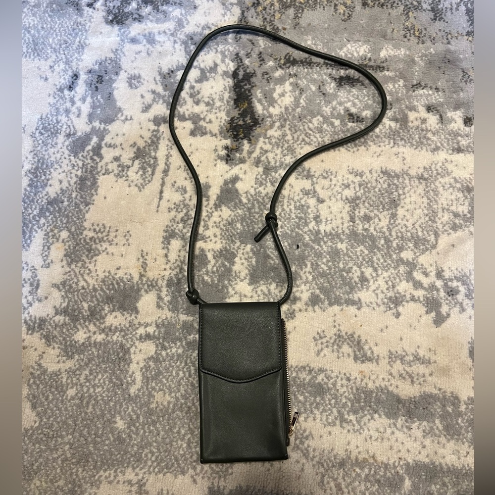 A New Day Forest Green Leather Crossbody Wallet